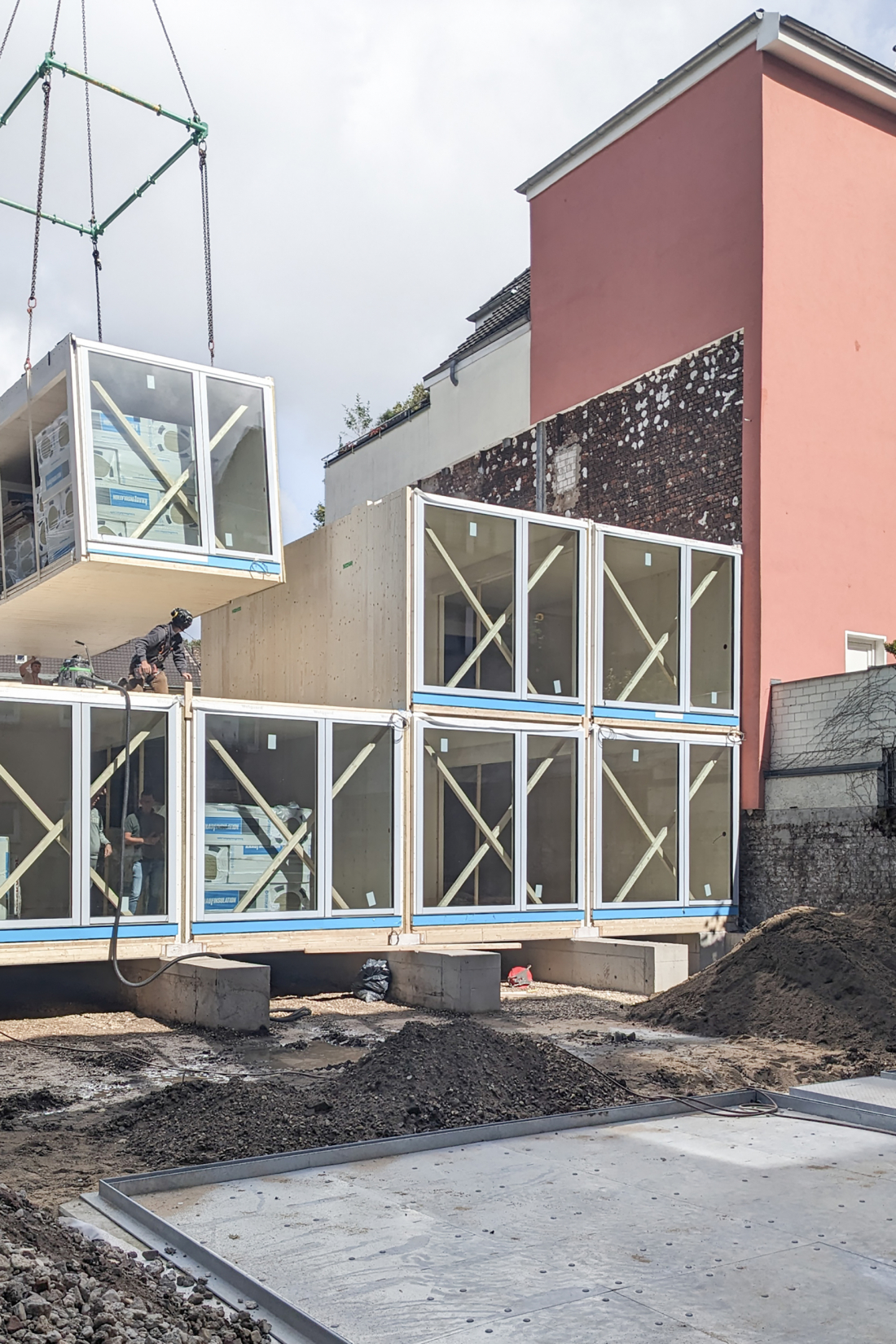 Holzmodulbau Montage - Aretz Dürr Architektur Köln