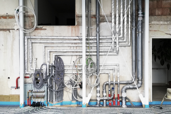 Installation der Haustechnik im Wohnhaus in Biberach - Aretz Dürr Architektur Köln