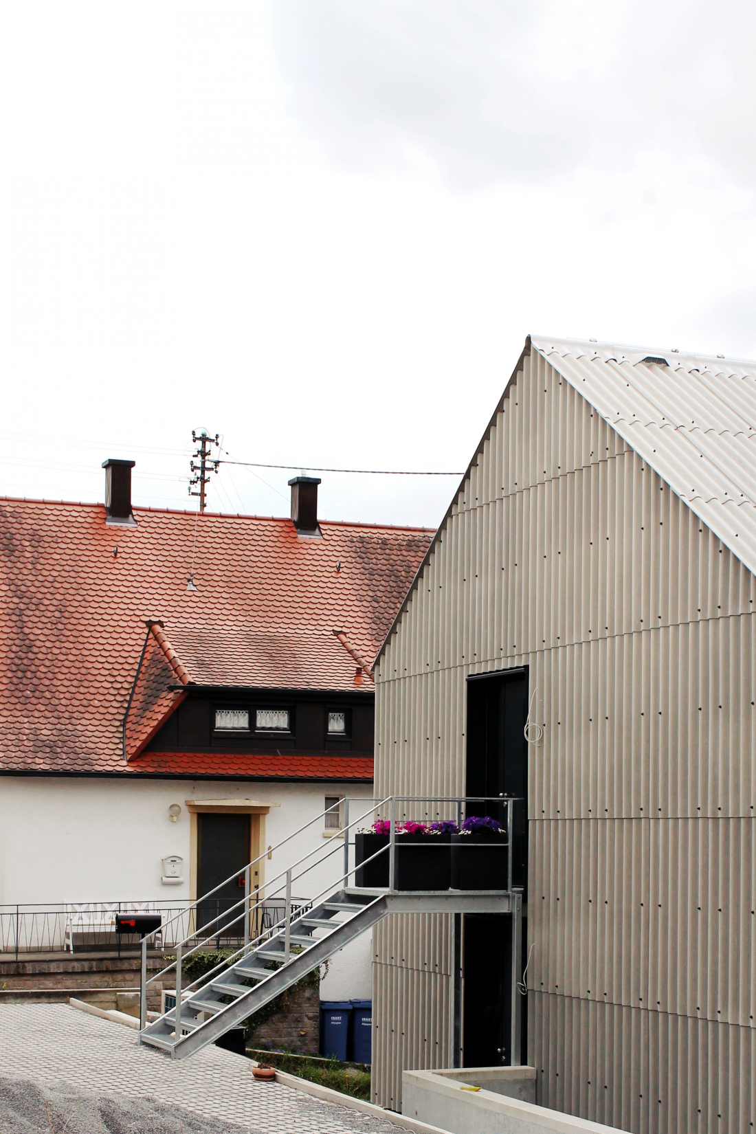 Eingang zum Wohnhaus in Lampoldshausen - Aretz Dürr Architektur Köln