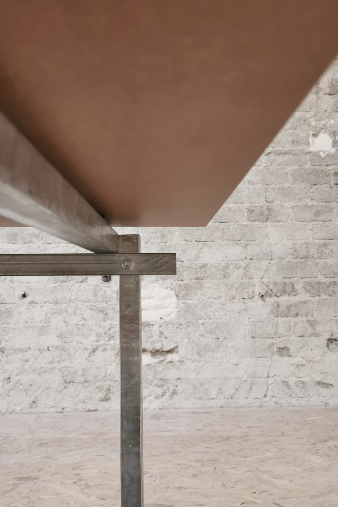 Detailaufnahme Tischgestell - Tisch EB // 2 Köln - Aretz Dürr Architektur BDA Köln 