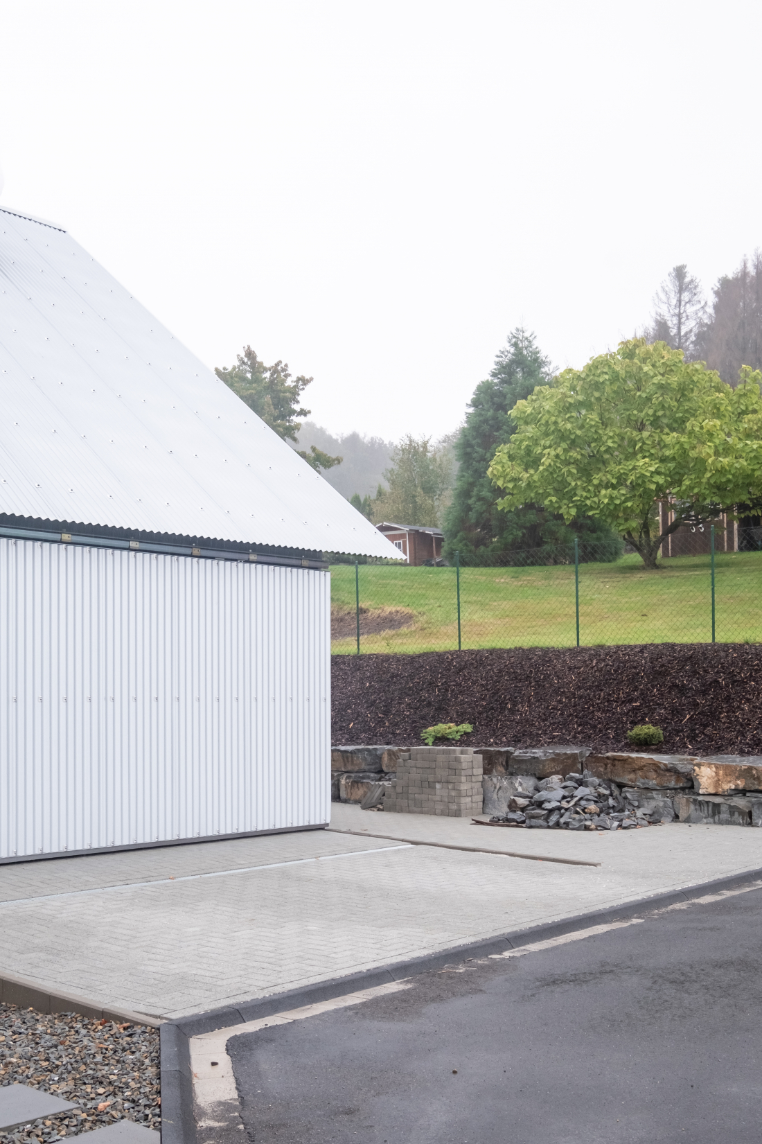 Garage im Wohnhaus in Oberberg - Aretz Dürr Architektur Köln